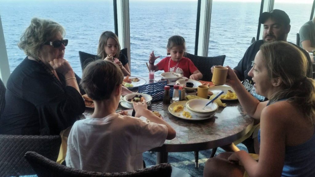family-eating-on-cruise-ship